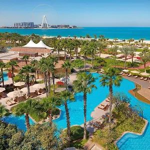 The Ritz-carlton, Station touristique